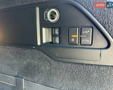 Серый Фольксваген Туарег, объемом двигателя 0 л и пробегом 211 тыс. км за 21450 $, фото 45 на Automoto.ua