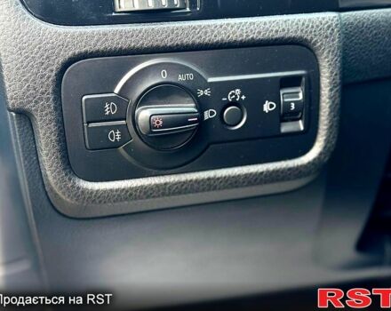 Сірий Фольксваген Туарег, об'ємом двигуна 3 л та пробігом 229 тис. км за 20999 $, фото 7 на Automoto.ua