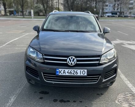 Сірий Фольксваген Туарег, об'ємом двигуна 3.6 л та пробігом 295 тис. км за 14000 $, фото 3 на Automoto.ua