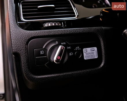 Серый Фольксваген Туарег, объемом двигателя 3 л и пробегом 219 тыс. км за 17900 $, фото 17 на Automoto.ua