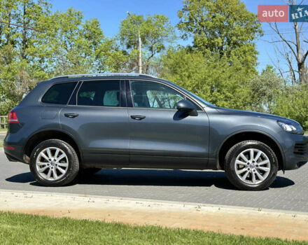 Серый Фольксваген Туарег, объемом двигателя 0 л и пробегом 211 тыс. км за 21450 $, фото 49 на Automoto.ua