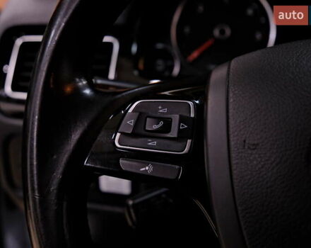 Серый Фольксваген Туарег, объемом двигателя 3 л и пробегом 219 тыс. км за 17900 $, фото 26 на Automoto.ua