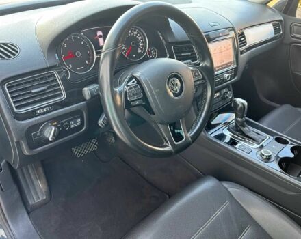 Серый Фольксваген Туарег, объемом двигателя 3 л и пробегом 93 тыс. км за 16800 $, фото 15 на Automoto.ua