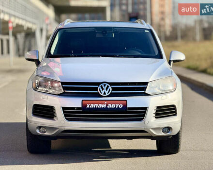 Серый Фольксваген Туарег, объемом двигателя 3 л и пробегом 222 тыс. км за 20800 $, фото 1 на Automoto.ua