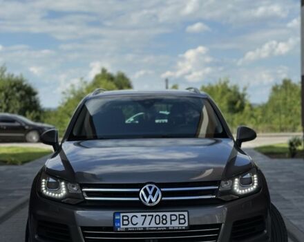 Серый Фольксваген Туарег, объемом двигателя 3 л и пробегом 262 тыс. км за 22000 $, фото 1 на Automoto.ua