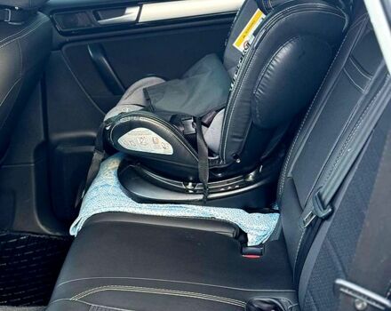 Сірий Фольксваген Туарег, об'ємом двигуна 3 л та пробігом 229 тис. км за 20999 $, фото 9 на Automoto.ua