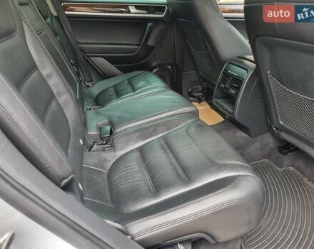 Фольксваген Туарег 2013 в Ровно на Automoto.ua Серый Фольксваген Туарег, объемом двигателя 3 л и пробегом 311 тыс. км за 20999 $, фото 41 на Automoto.ua