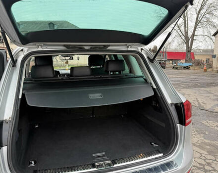 Серый Фольксваген Туарег, объемом двигателя 2.97 л и пробегом 301 тыс. км за 22000 $, фото 12 на Automoto.ua