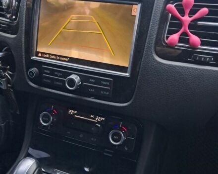 Серый Фольксваген Туарег, объемом двигателя 0 л и пробегом 268 тыс. км за 17500 $, фото 4 на Automoto.ua