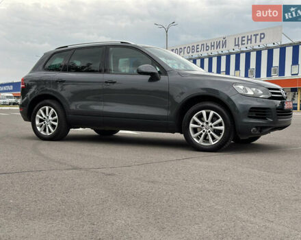 Серый Фольксваген Туарег, объемом двигателя 0 л и пробегом 211 тыс. км за 21450 $, фото 7 на Automoto.ua