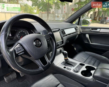 Сірий Фольксваген Туарег, об'ємом двигуна 2.97 л та пробігом 229 тис. км за 19800 $, фото 10 на Automoto.ua