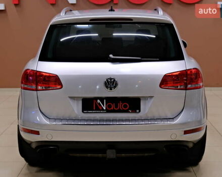 Серый Фольксваген Туарег, объемом двигателя 3 л и пробегом 219 тыс. км за 17900 $, фото 12 на Automoto.ua