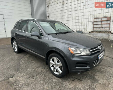 Серый Фольксваген Туарег, объемом двигателя 3 л и пробегом 222 тыс. км за 16500 $, фото 7 на Automoto.ua