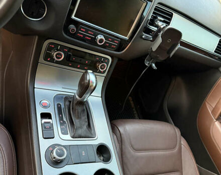 Сірий Фольксваген Туарег, об'ємом двигуна 2.97 л та пробігом 169 тис. км за 24900 $, фото 20 на Automoto.ua