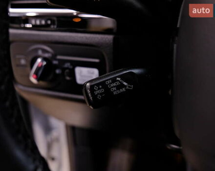 Серый Фольксваген Туарег, объемом двигателя 3 л и пробегом 219 тыс. км за 17900 $, фото 21 на Automoto.ua