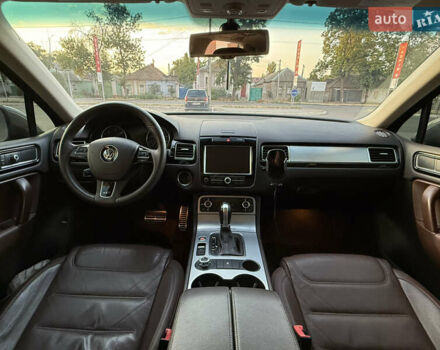 Сірий Фольксваген Туарег, об'ємом двигуна 2.97 л та пробігом 169 тис. км за 24900 $, фото 17 на Automoto.ua