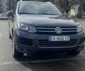 Серый Фольксваген Туарег, объемом двигателя 3.6 л и пробегом 252 тыс. км за 14400 $, фото 1 на Automoto.ua