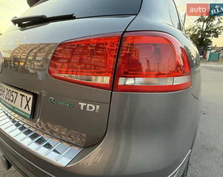 Сірий Фольксваген Туарег, об'ємом двигуна 2.97 л та пробігом 169 тис. км за 24900 $, фото 36 на Automoto.ua