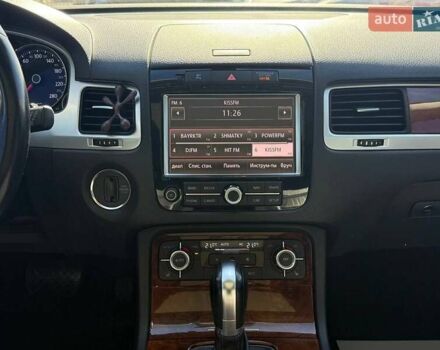 Фольксваген Туарег 2013 в Киеве на Automoto.ua Серый Фольксваген Туарег, объемом двигателя 2.97 л и пробегом 180 тыс. км за 19900 $, фото 14 на Automoto.ua