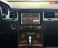 Фольксваген Туарег 2013 в Киеве на Automoto.ua Серый Фольксваген Туарег, объемом двигателя 2.97 л и пробегом 180 тыс. км за 19900 $, фото 14 на Automoto.ua
