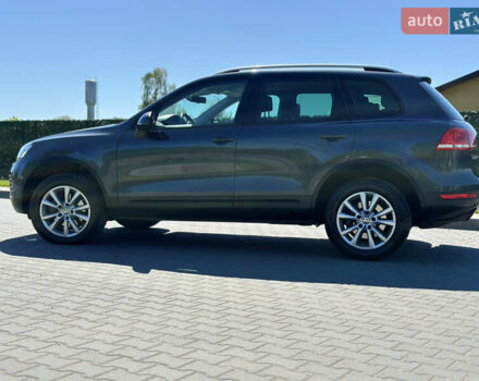 Серый Фольксваген Туарег, объемом двигателя 0 л и пробегом 211 тыс. км за 21450 $, фото 51 на Automoto.ua