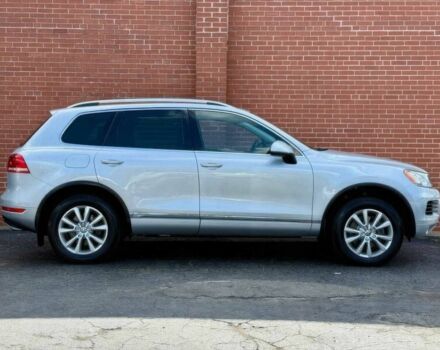 Серый Фольксваген Туарег, объемом двигателя 3.6 л и пробегом 86 тыс. км за 13000 $, фото 5 на Automoto.ua