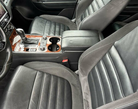 Серый Фольксваген Туарег, объемом двигателя 0 л и пробегом 211 тыс. км за 21450 $, фото 15 на Automoto.ua