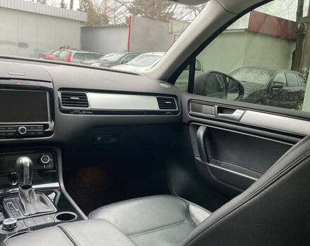 Сірий Фольксваген Туарег, об'ємом двигуна 3 л та пробігом 210 тис. км за 20700 $, фото 10 на Automoto.ua