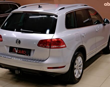 Серый Фольксваген Туарег, объемом двигателя 3 л и пробегом 219 тыс. км за 17900 $, фото 4 на Automoto.ua