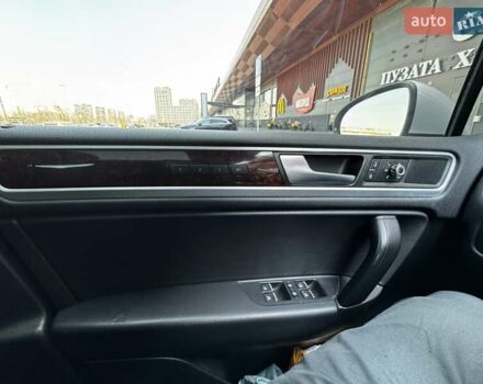 Фольксваген Туарег 2013 у Києві на Automoto.ua Сірий Фольксваген Туарег, об'ємом двигуна 2.97 л та пробігом 238 тис. км за 17000 $, фото 22 на Automoto.ua