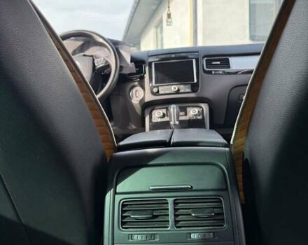 Сірий Фольксваген Туарег, об'ємом двигуна 2.97 л та пробігом 282 тис. км за 21300 $, фото 18 на Automoto.ua