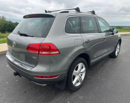 Серый Фольксваген Туарег, объемом двигателя 3 л и пробегом 87 тыс. км за 8900 $, фото 3 на Automoto.ua