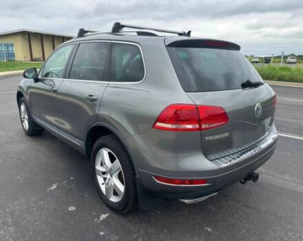 Серый Фольксваген Туарег, объемом двигателя 3 л и пробегом 87 тыс. км за 8900 $, фото 5 на Automoto.ua