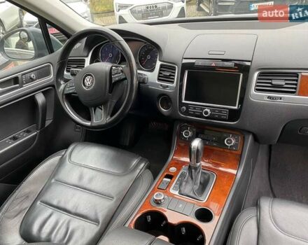 Сірий Фольксваген Туарег, об'ємом двигуна 2.97 л та пробігом 157 тис. км за 24300 $, фото 11 на Automoto.ua