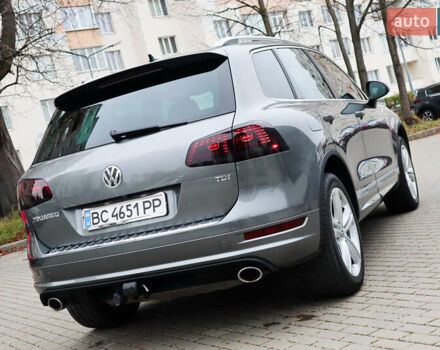 Серый Фольксваген Туарег, объемом двигателя 2.97 л и пробегом 142 тыс. км за 25500 $, фото 16 на Automoto.ua