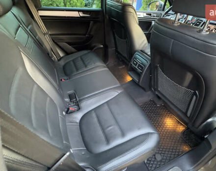 Сірий Фольксваген Туарег, об'ємом двигуна 2.97 л та пробігом 223 тис. км за 24600 $, фото 128 на Automoto.ua