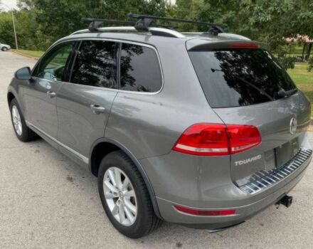 Серый Фольксваген Туарег, объемом двигателя 3.6 л и пробегом 86 тыс. км за 6400 $, фото 4 на Automoto.ua