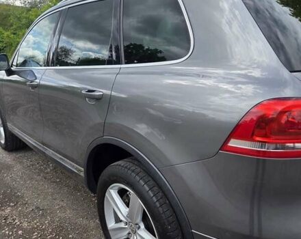 Серый Фольксваген Туарег, объемом двигателя 2.97 л и пробегом 292 тыс. км за 23000 $, фото 14 на Automoto.ua