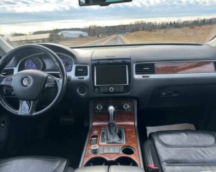 Серый Фольксваген Туарег, объемом двигателя 3 л и пробегом 81 тыс. км за 7500 $, фото 7 на Automoto.ua