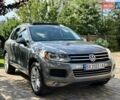 Серый Фольксваген Туарег, объемом двигателя 3 л и пробегом 228 тыс. км за 19999 $, фото 6 на Automoto.ua