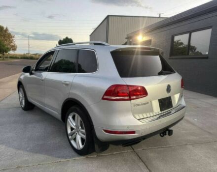 Серый Фольксваген Туарег, объемом двигателя 3.6 л и пробегом 83 тыс. км за 22000 $, фото 5 на Automoto.ua