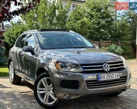 Серый Фольксваген Туарег, объемом двигателя 3 л и пробегом 228 тыс. км за 19999 $, фото 8 на Automoto.ua