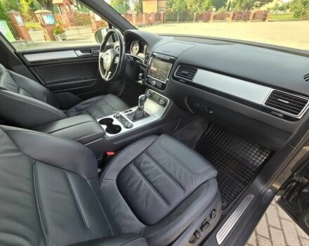 Сірий Фольксваген Туарег, об'ємом двигуна 3 л та пробігом 87 тис. км за 8500 $, фото 10 на Automoto.ua