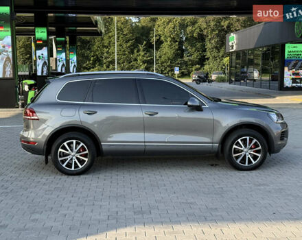 Сірий Фольксваген Туарег, об'ємом двигуна 2.97 л та пробігом 280 тис. км за 23000 $, фото 40 на Automoto.ua