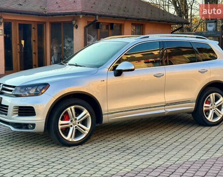 Серый Фольксваген Туарег, объемом двигателя 3 л и пробегом 250 тыс. км за 20500 $, фото 9 на Automoto.ua