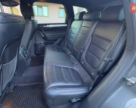 Сірий Фольксваген Туарег, об'ємом двигуна 2.97 л та пробігом 223 тис. км за 24600 $, фото 86 на Automoto.ua