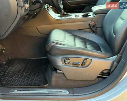 Серый Фольксваген Туарег, объемом двигателя 3 л и пробегом 250 тыс. км за 20500 $, фото 37 на Automoto.ua