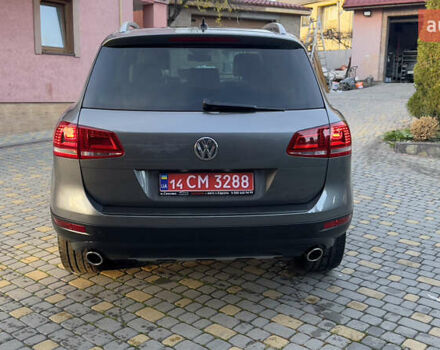 Сірий Фольксваген Туарег, об'ємом двигуна 2.97 л та пробігом 223 тис. км за 24600 $, фото 54 на Automoto.ua