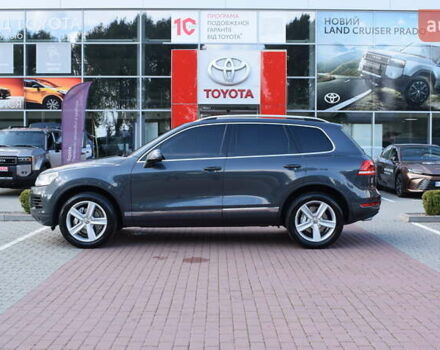 Сірий Фольксваген Туарег, об'ємом двигуна 2.97 л та пробігом 338 тис. км за 18900 $, фото 2 на Automoto.ua