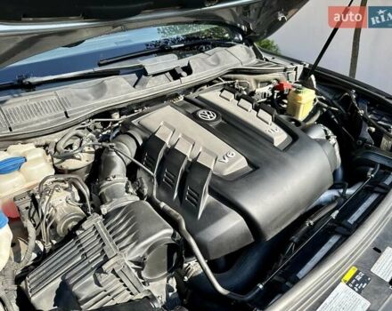 Серый Фольксваген Туарег, объемом двигателя 3 л и пробегом 228 тыс. км за 19999 $, фото 36 на Automoto.ua